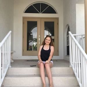 Meet your Posher, Abby